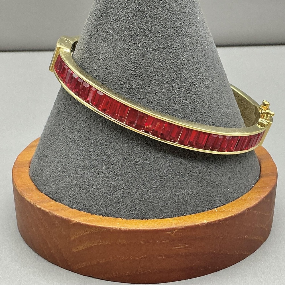 Talbots Bracelet Gold Tone Red Glass Baguette Bangle Womens‎ Fashion Jewelry 7"